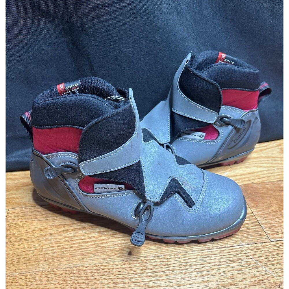 Rossignol Active Control Cross Country Ski Boots Women’s Size 8.5 US / 41 EU